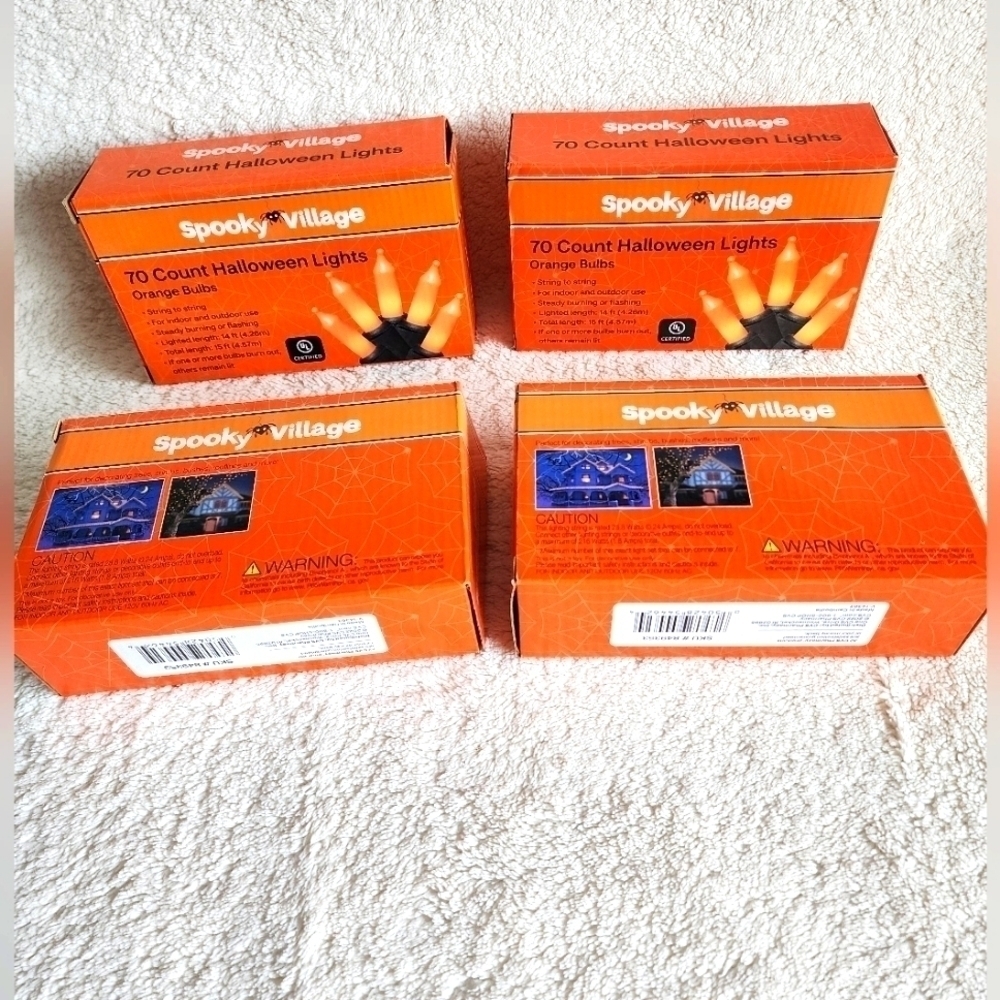 NEW Spooky village 70 Halloween Indoor Outdoor Lights orange Bulbs 15 Feet 4 box